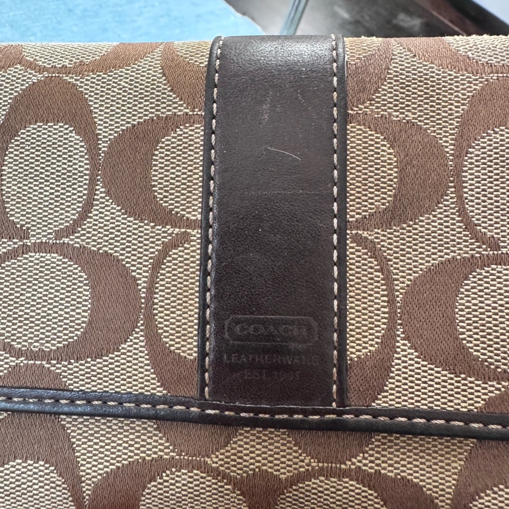 Coach Vintage Brown and Tan Wallet - Picture 6 of 7